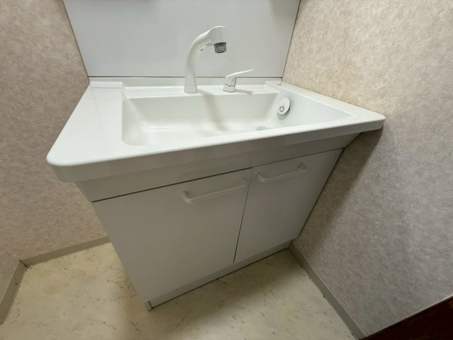 北御門連棟住居の洗面所