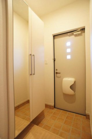 Ａｃｒｏ　ｐｏｌｉｓⅡの玄関