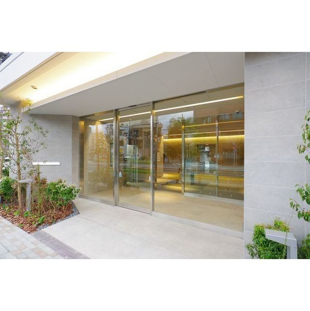 ヴィラクレール浅草のエントランス