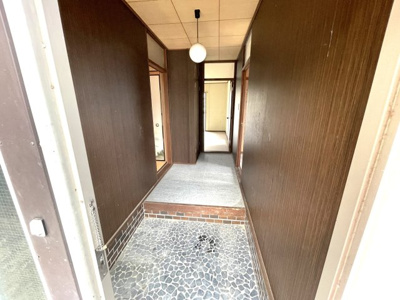 【玄関】 | 大津市和邇北浜682-7　中古戸建