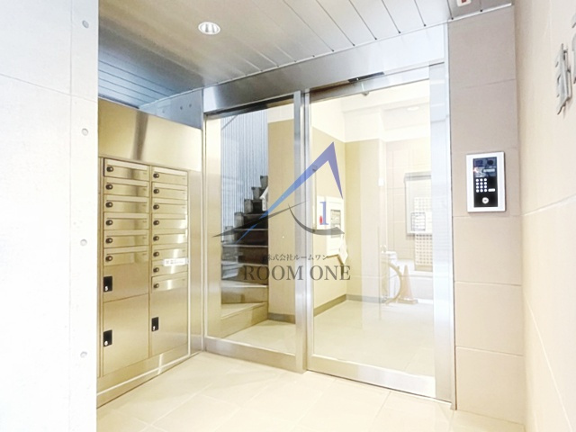 弘進ビルのエントランス|エントランスです。