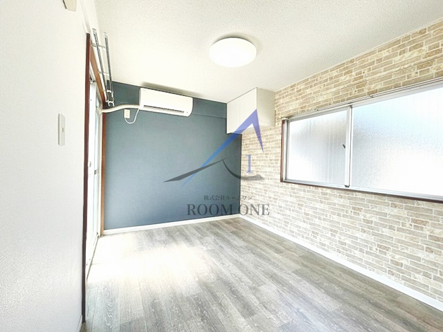 メゾン・ド・エクレールの居間・リビング|洋室のお部屋です。