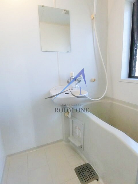 ＧＯＨＮ　ＨＡＵＳの浴室|お風呂です。