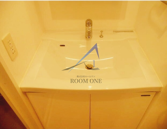 コスモリード目黒学芸大学イーストの洗面所|洗面台です。