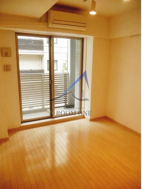 コスモリード目黒学芸大学イーストの居間・リビング|洋室のお部屋です。