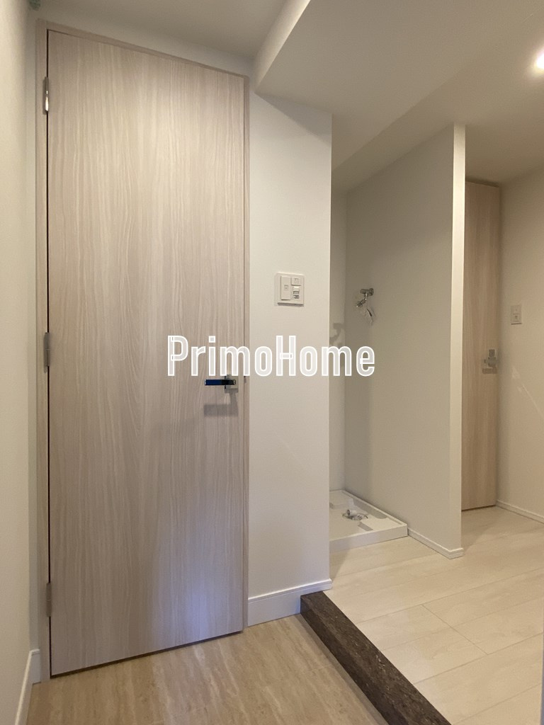 ラドゥセール東神田の玄関