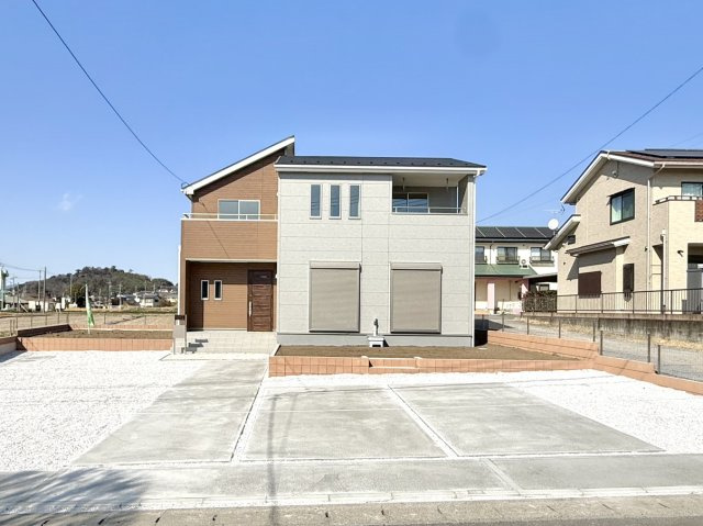 【新築戸建】第9富士見町原之郷　の外観|■外観｜特徴のある個性的な住まいと美しい街並み、そして住みやすい環境を、ぜひ現地でご覧になりませんか。お気軽にお問合せください(^^)  