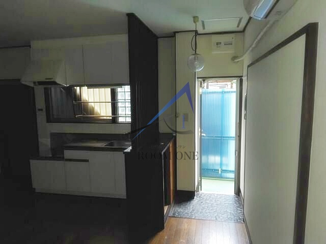 内田ビルの玄関|玄関です。