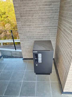 【玄関】 | 佐伯区皆賀1丁目（全4区画）No１ | 宅配ボックス設置