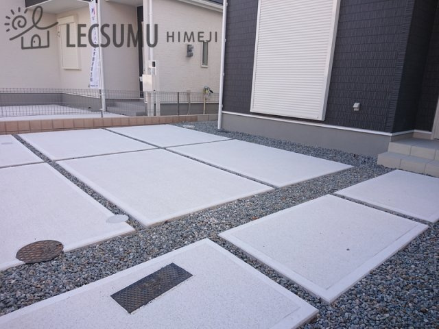 揖保郡太子町立岡/新築戸建の駐車場|同社施工例