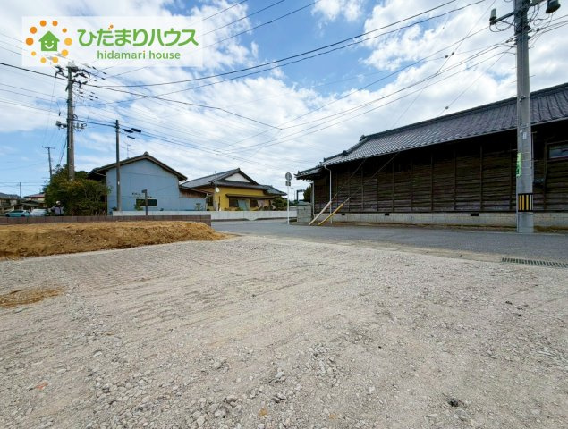 いわき市平沼ノ内第7　新築戸建　１号棟の駐車場|ゆったりとしたカースペースで、ファミリーカーや軽自動車もラクラク駐車出来ますね♪