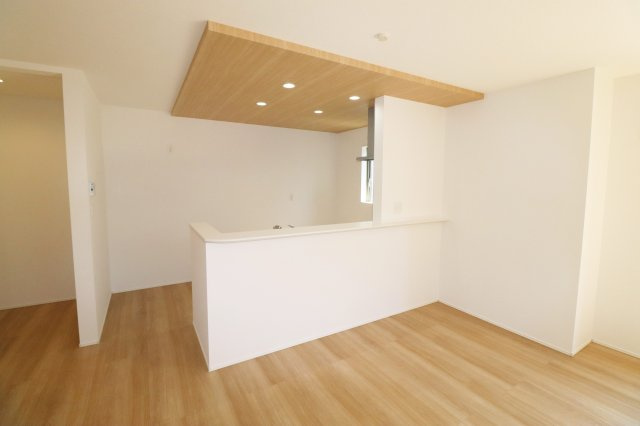 郡山市安積４丁目　　　１号棟　　　安積第３小学校、安積第２中学区のキッチン