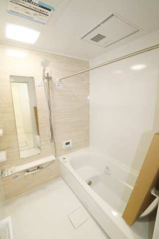 郡山市安積４丁目　　　１号棟　　　安積第３小学校、安積第２中学区の浴室