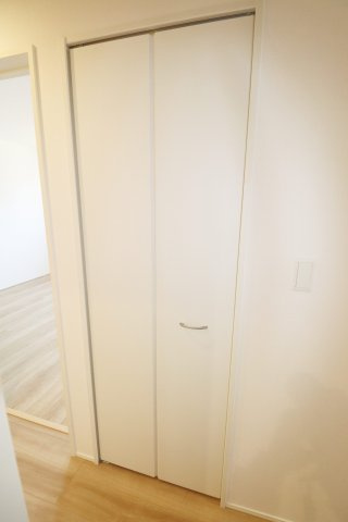 郡山市安積４丁目　　　１号棟　　　安積第３小学校、安積第２中学区の収納