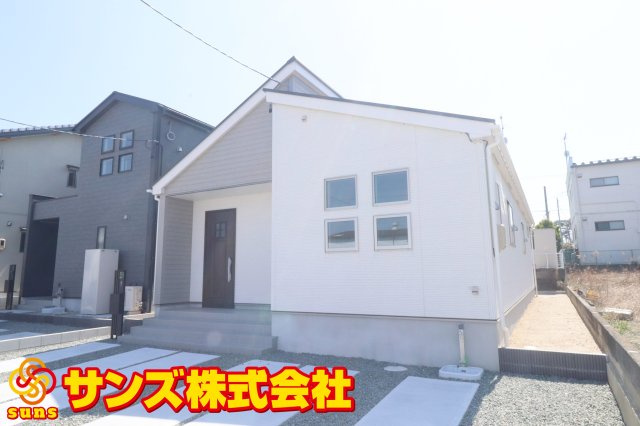 郡山市安積４丁目　　　１号棟　　　安積第３小学校、安積第２中学区の外観|北西側から見た外観♪