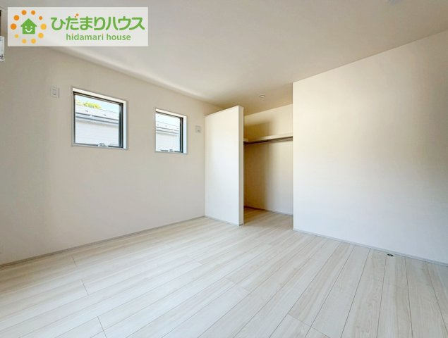 いわき市平南白土２期　新築戸建　3号棟の寝室|大きなベッドを置いても余裕の広さの主寝室♪♪