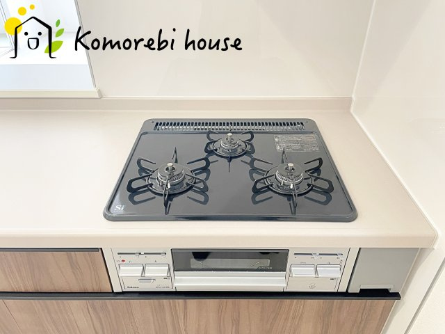 白岡市白岡　8期　新築一戸建て　リーブルガーデン　01のキッチン|きれいなキッチンです
