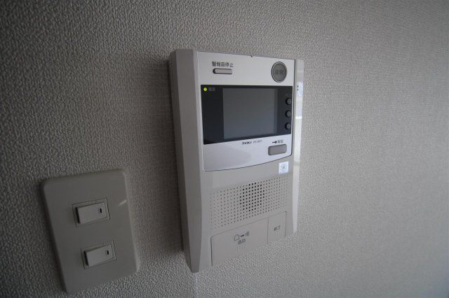 サン スカイ メゾンの設備|カラーモニター付きインターホン