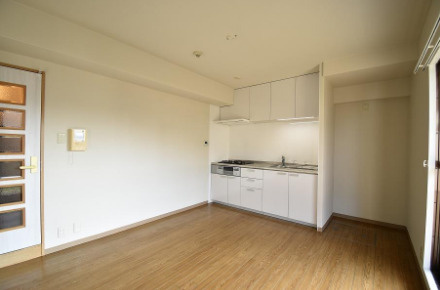 ベイヒルズ明石の居間・リビング