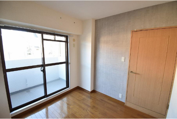 ベイヒルズ明石の洋室