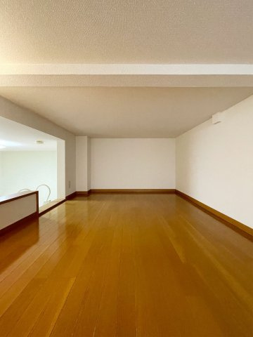 エーデル神松寺の居間・リビング