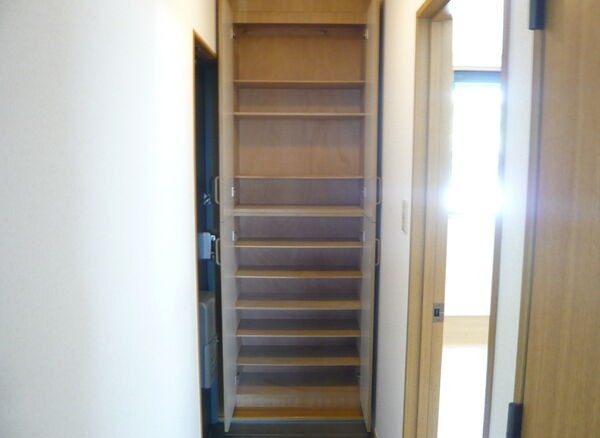 アミティ植田Ａの収納