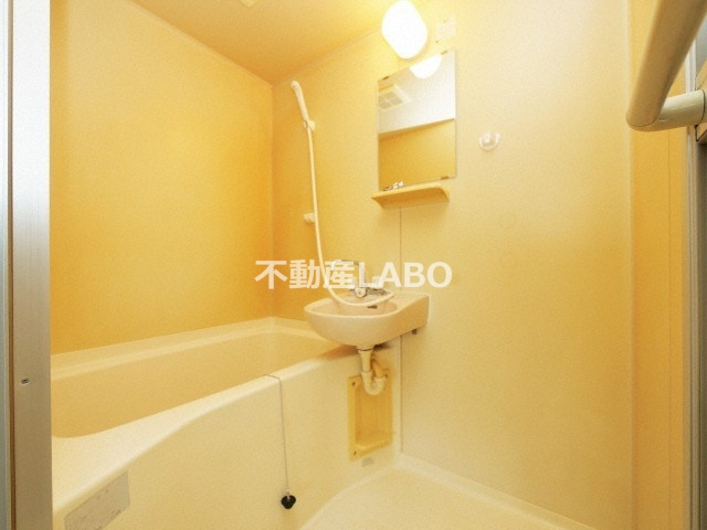 ドミール喜連の浴室