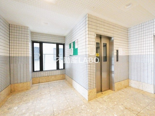 ドミール喜連のロビー