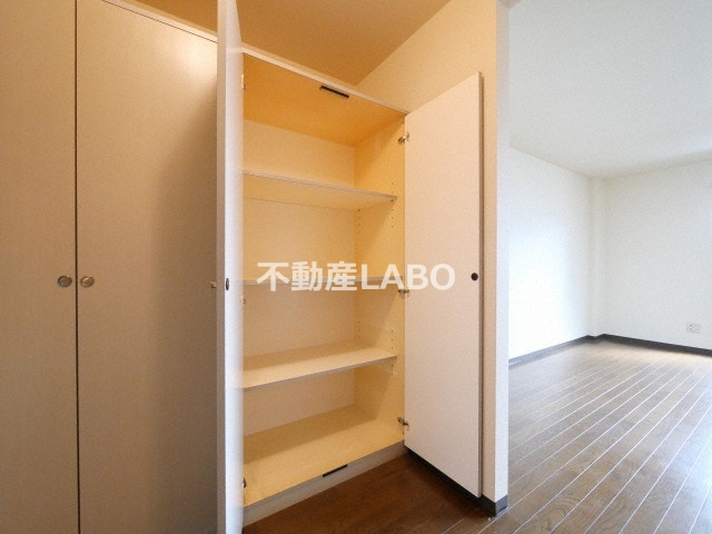 ドミール喜連の収納