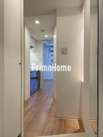 ズーム東神田の玄関