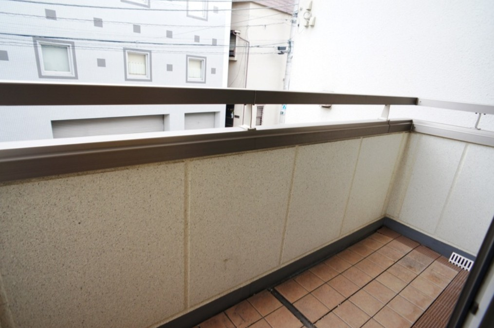 【バルコニー】