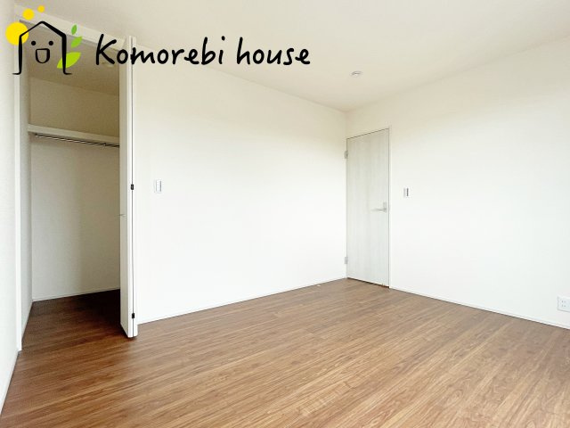 白岡市白岡　8期　新築一戸建て　リーブルガーデン　02の寝室|寝室です