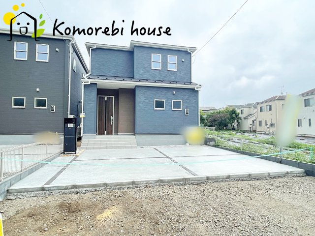白岡市白岡　8期　新築一戸建て　リーブルガーデン　02の駐車場|駐車場があるので、車を買う予定の方も安心です