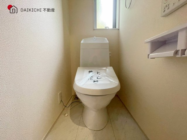 【トイレ】 | 白岡市白岡8期　Livele Garden.S　新築戸建　全2棟　1号棟
