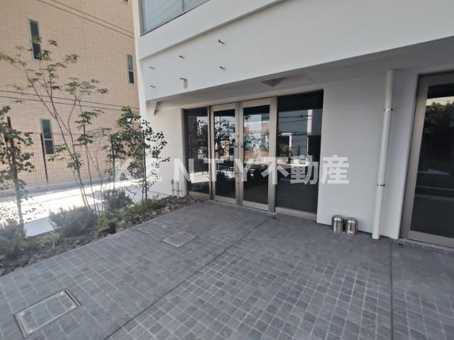 【エントランス】 | [事業用] プライムブリス品川中延 | 落ち着いたエントランスです