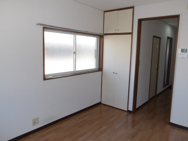 ウィスタリアD.Cの居間・リビング