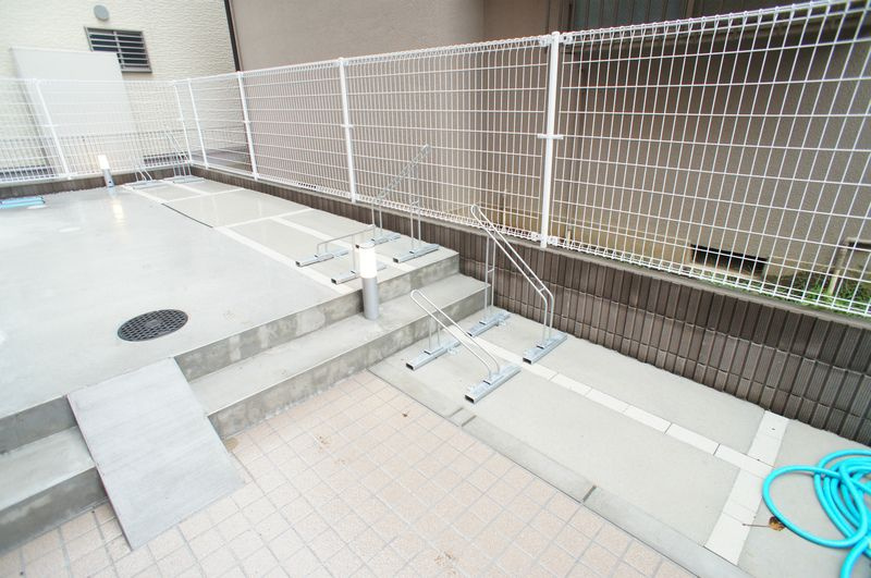 リブリ・OGW蕨 Ⅱ のエントランス