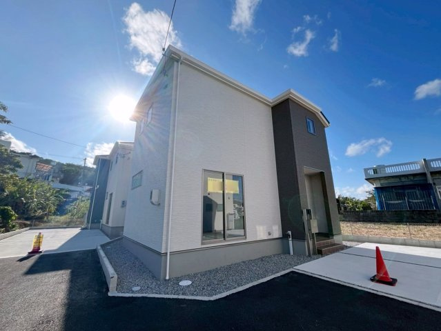 リーブルガーデンうるま市与那城屋慶名　2号棟の外観