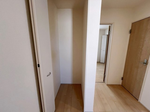 リーブルガーデンうるま市与那城屋慶名　2号棟の収納|2階廊下収納