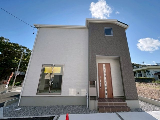 リーブルガーデンうるま市与那城屋慶名　2号棟の外観