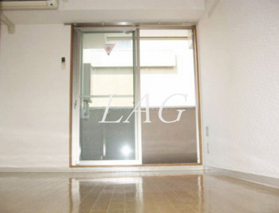 【居間・リビング】 | ラ・ヴィ・エゼ | 洋室のお部屋です。