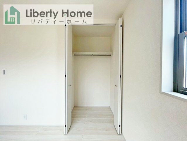 境町第8　新築戸建の駐車場