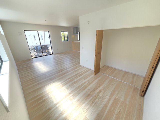 新築　太田市浜町1期　1号棟の洋室|リビングは間仕切りすることで5LDKのお家にできます！そのままのご利用なら広々20帖以上のリビングに♪