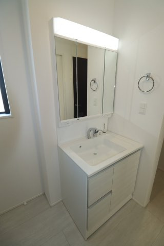 郡山市安積４丁目　　　２号棟　　　安積第３小学校、安積第２中学区の収納