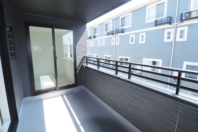 郡山市安積４丁目　　　２号棟　　　安積第３小学校、安積第２中学区のバルコニー