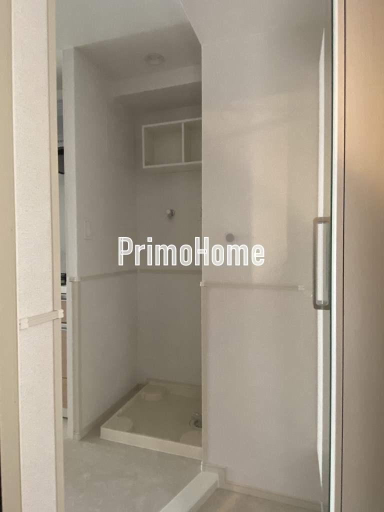 ベスティエ秋葉原の玄関