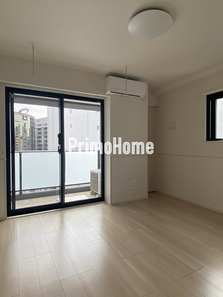 ベスティエ秋葉原の居間・リビング