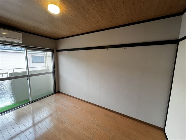 メゾンラフィットの居間・リビング