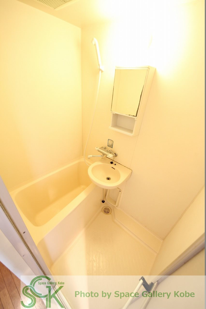 エスポワール大津和の浴室|※お部屋により仕様が異なる可能性があります。