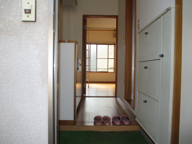アベニュー四季の玄関